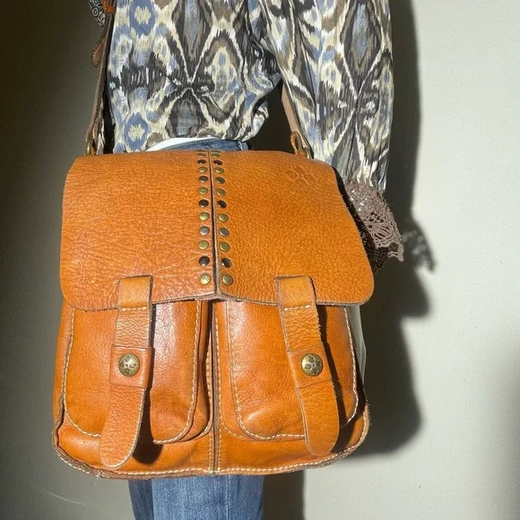 Patricia Nash Tan Leather Studded Crossbody Bag - Picture 3 of 16